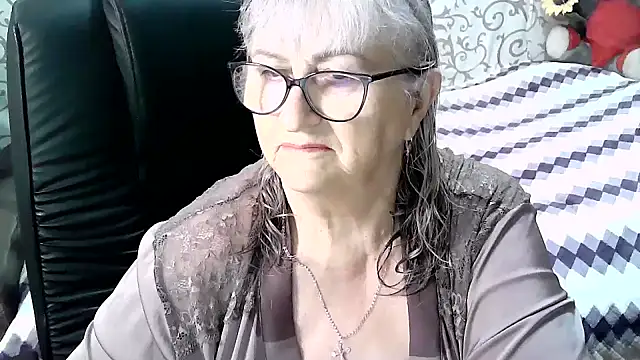 LolkaAlyss online show from March 8, 2025, 9:40 pm