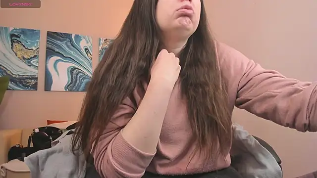 BattyMoll online show from February 26, 2025, 3:30 pm