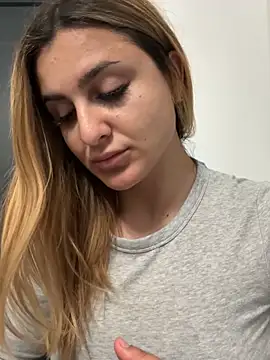 NicolePlay online show from March 29, 2026, 6:08 pm