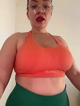 FemDom RubyKnightXXO online show from April 8, 2026, 3:56 pm