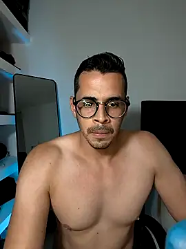 towers j online show from September 25, 2025, 11:30 pm