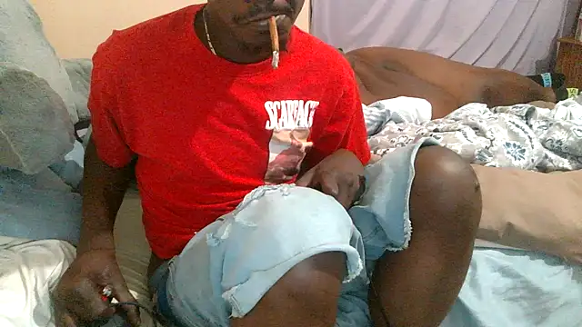 RinsingWood84 online show from April 26, 2026, 6:44 am