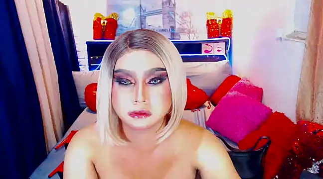 Snapshot of TsGoddessNhicolle chatting on January 16, 2025, 11:48 am TsGoddessNhicolle online show from January 16, 2025, 11:48 am