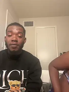 DancingLemonade online show from January 21, 2025, 4:21 am