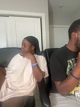 DancingLemonade online show from June 11, 2026, 6:22 am