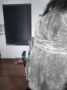 sharom smith1 online show from April 16, 2026, 5:08 am