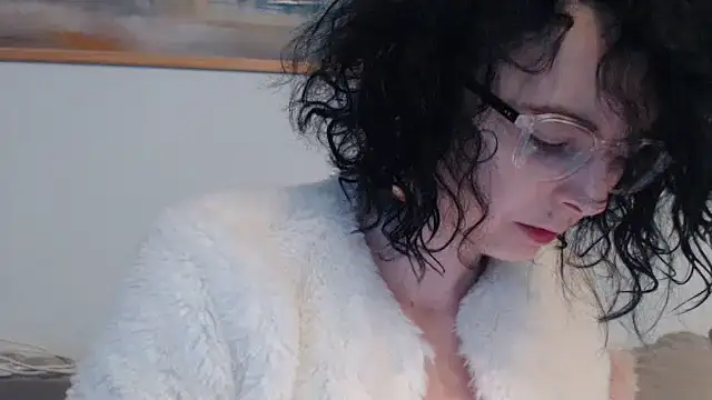 Snapshot of cleophee chatting on February 1, 2026, 7:51 am cleophee online show from February 1, 2026, 7:51 am