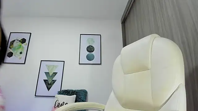 Paty37 online show from April 24, 2026, 12:46 am