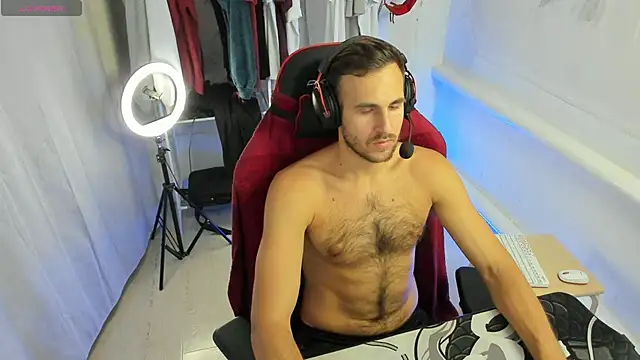 Raamoss online show from September 11, 2025, 6:08 pm