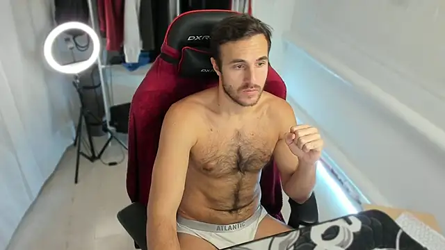 Raamoss online show from October 10, 2025, 12:37 pm