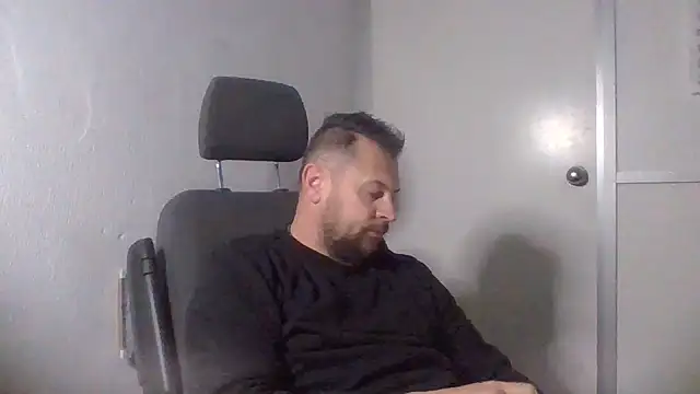 rabyto2 online show from December 14, 2025, 7:47 am