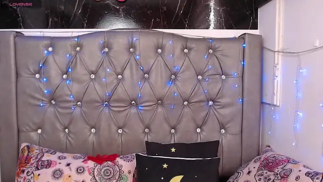 LAILAGUMMY online show from March 31, 2026, 2:39 pm