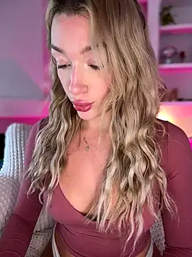 SerenaCloud online show from October 1, 2025, 4:24 pm