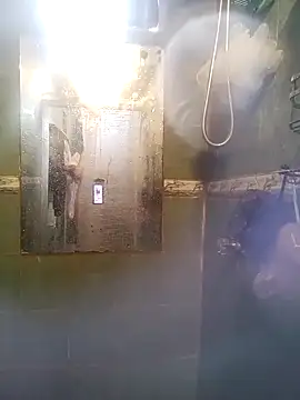 leonar0101 online show from September 10, 2025, 2:39 pm