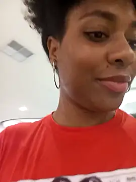 thaimy  online show from January 21, 2025, 5:09 pm