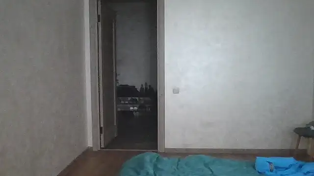 JulianaGold1 online show from February 19, 2025, 3:05 pm