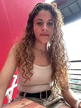 alana15 online show from February 27, 2026, 9:37 pm