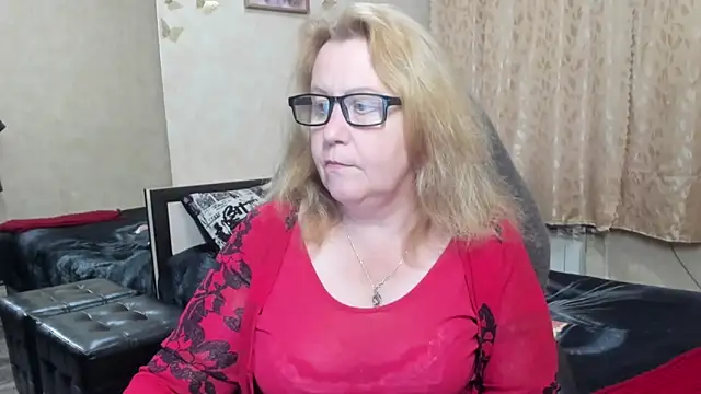 Frau Marta online show from November 29, 2025, 11:57 am