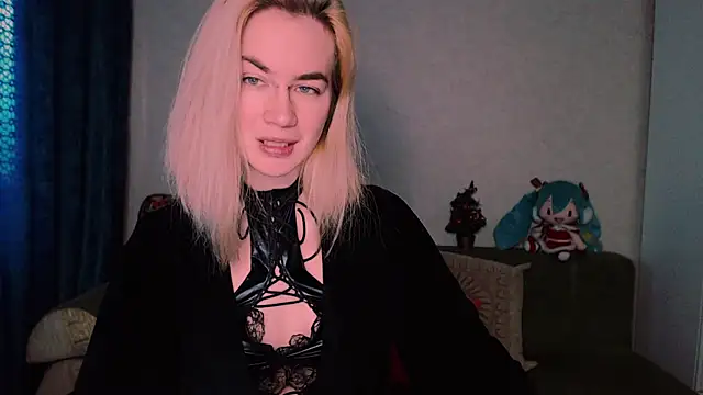 xxxcharismaaa online show from February 18, 2025, 6:26 am