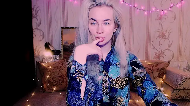 xxxcharismaaa online show from February 23, 2026, 12:41 am