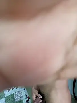 Snapshot of pinedasex777 chatting on September 18, 2025, 2:30 pm pinedasex777 online show from September 18, 2025, 2:30 pm