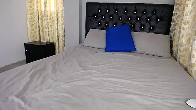 loveyouzahara2020 online show from February 7, 2025, 2:47 pm