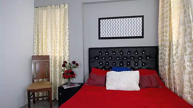 loveyouzahara2020 online show from February 15, 2025, 9:15 pm