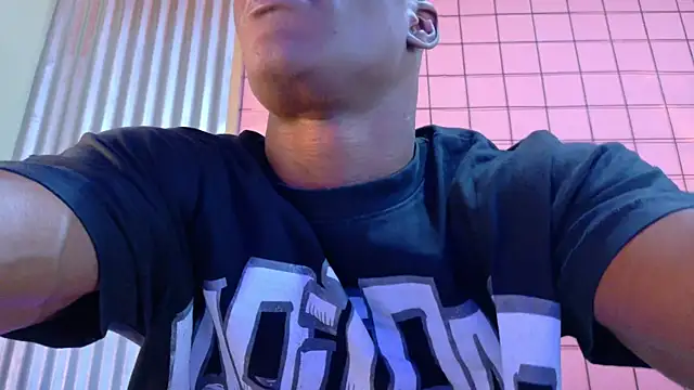 Snapshot of martin_killer chatting on June 20, 2026, 7:27 pm martin killer online show from June 20, 2026, 7:27 pm