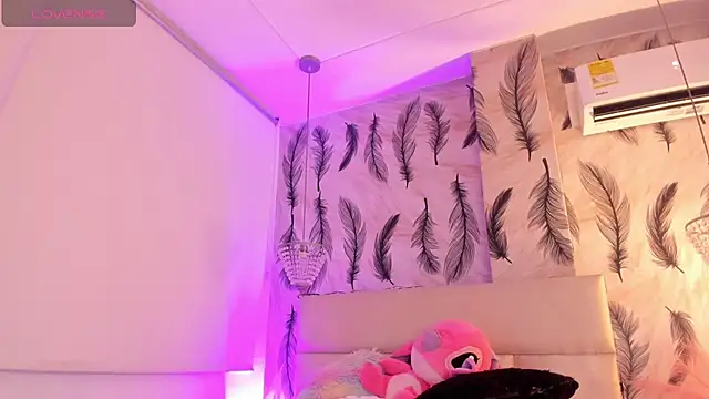 Vivi prinncess online show from November 7, 2025, 10:32 pm