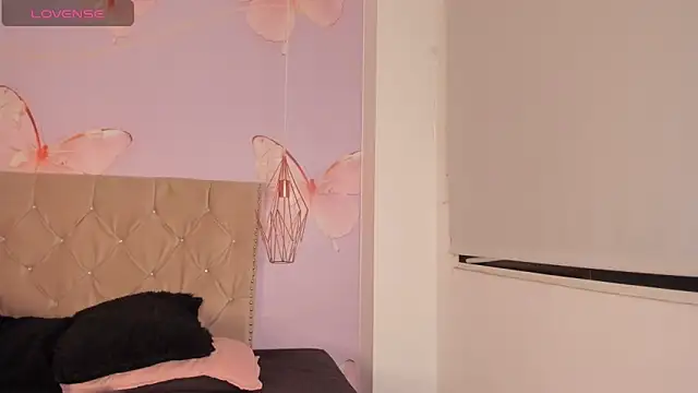 Vivi prinncess online show from March 30, 2026, 12:22 am