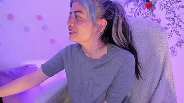 Sammysammy  online show from March 3, 2025, 4:03 am