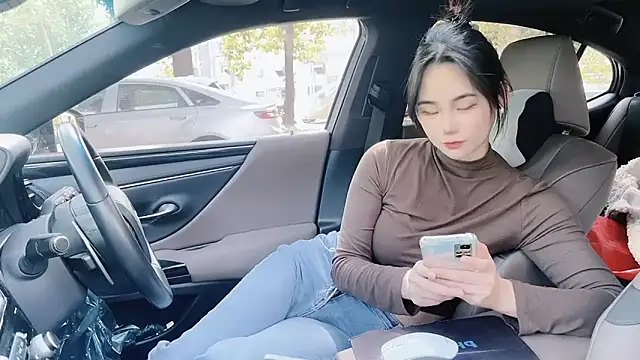 Snapshot of orla2021 chatting on December 24, 2024, 4:33 am orla2021 online show from December 24, 2024, 4:33 am