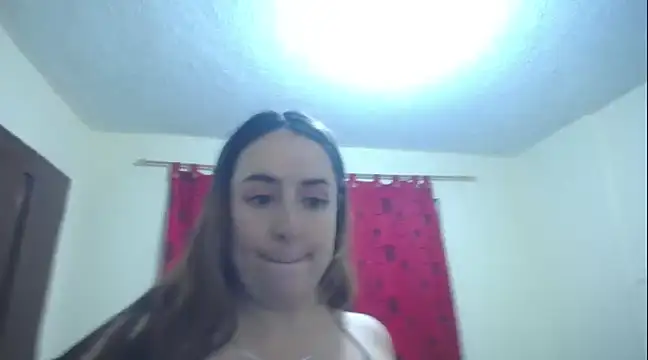Snapshot of rosahills chatting on December 6, 2024, 3:19 am rosahills online show from December 6, 2024, 3:19 am