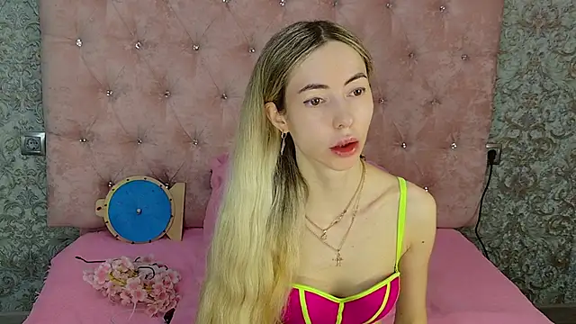 Akilla Queen online show from July 1, 2026, 2:02 am
