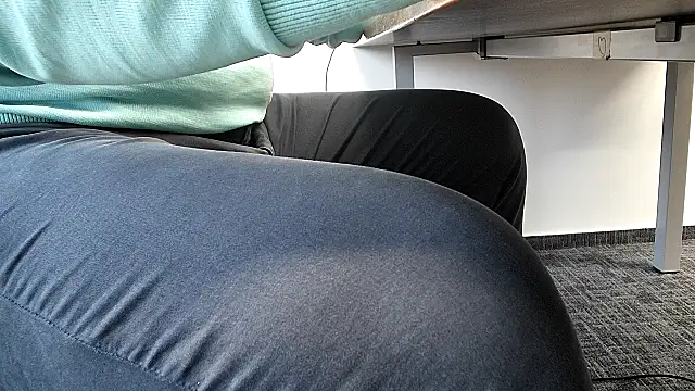 69bezfleku online show from November 12, 2025, 7:31 am