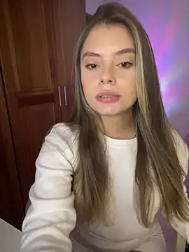 Miss valeriaa online show from March 19, 2025, 11:47 pm