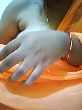 teddy-143 online show from September 29, 2025, 6:02 pm