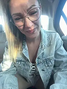 Sacha-xx online show from February 23, 2026, 4:04 pm