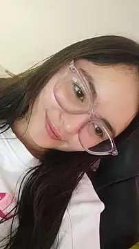 Snapshot of dannaparker chatting on February 16, 2025, 10:43 pm dannaparker online show from February 16, 2025, 10:43 pm