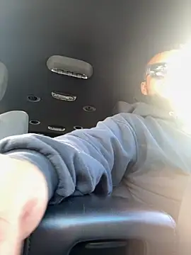 Ozzy420  online show from November 14, 2025, 10:07 pm