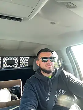 Ozzy420  online show from February 2, 2026, 7:01 pm