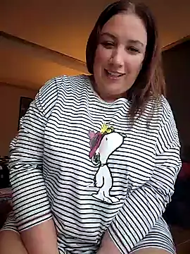 Canadian BBW online show from December 11, 2024, 8:18 pm