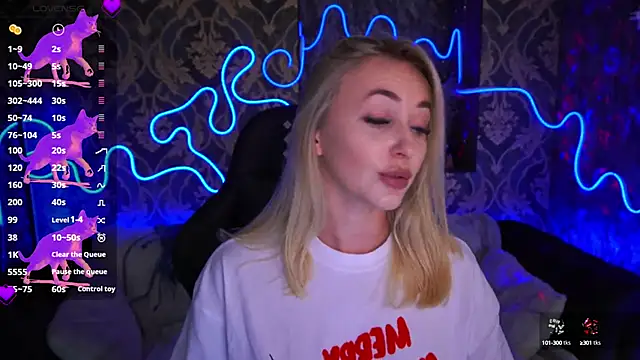 GraceCandy online show from February 7, 2025, 9:58 pm