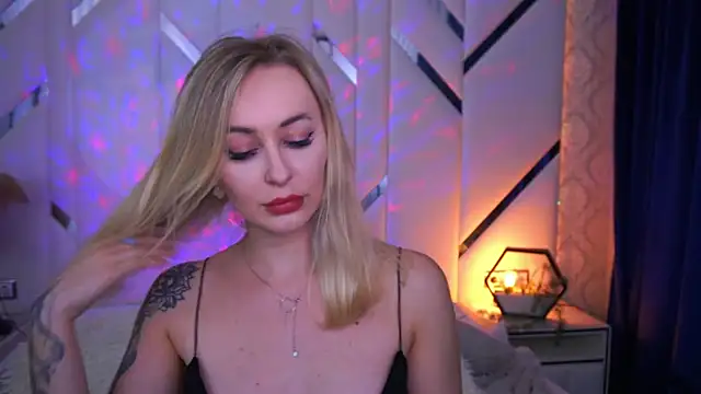 GraceCandy online show from March 17, 2025, 10:38 pm