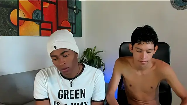 Snapshot of CrissBrownxxx chatting on September 13, 2025, 7:02 pm CrissBrownxxx online show from September 13, 2025, 7:02 pm