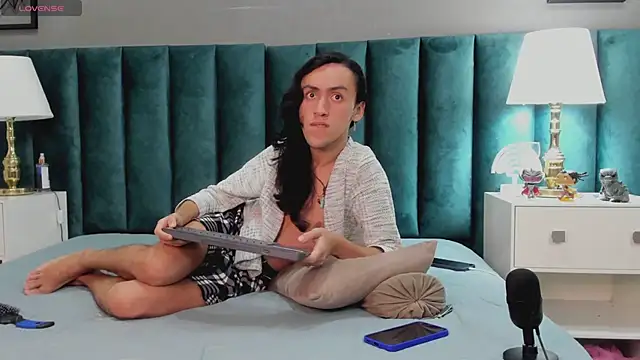 Karol fenixx online show from January 24, 2025, 6:14 pm