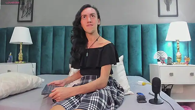 Karol fenixx online show from February 6, 2025, 7:24 am