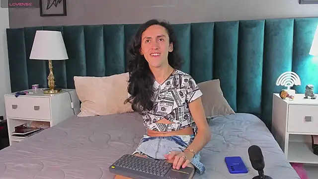 Karol fenixx online show from February 25, 2025, 4:42 pm