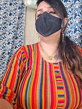 cute-tanvi online show from September 13, 2025, 1:49 am