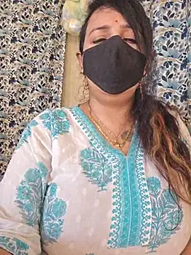 cute-tanvi online show from September 23, 2025, 1:52 am